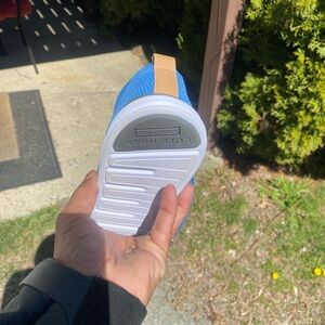 Cole Haan zero gravity size 9.5 light blue new